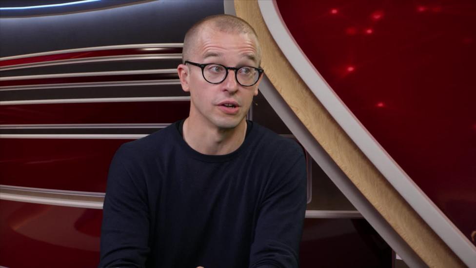 Niklas Laninge är sparpsykolog på spartjänsten Opti och berättar varför vi upplever inflationen högre än den faktiskt är.