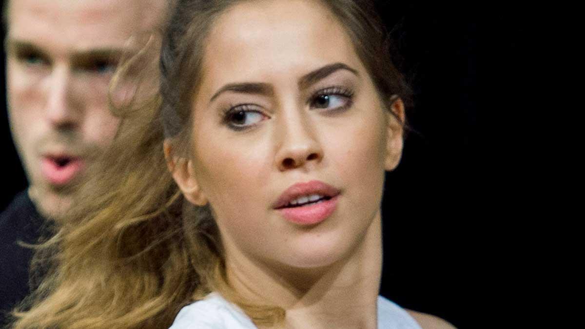 Succébloggerskan Kenza Zuiten är fly förbannad på sociala mediejätten Instagram. (Foto: TT)