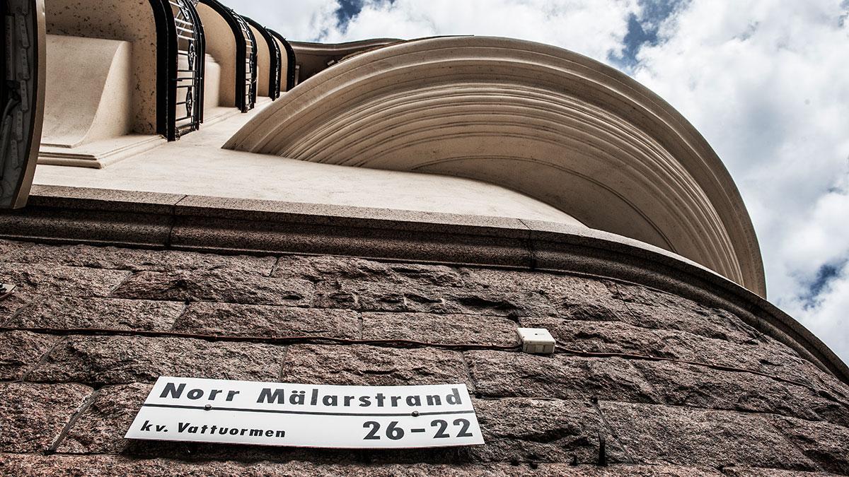 Experterna som uttalar sig i artikeln tror inte på några räntehöjningar förrän 2019. (Foto: TT)