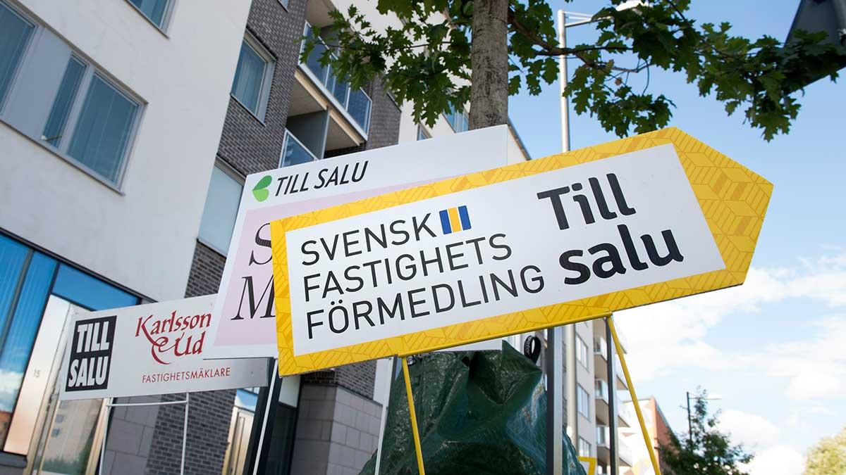 Andelen mäklare som tror på fortsatt fallande bostadspriser ökar. (Foto: TT)