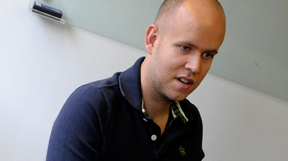 Spotifytoppen Daniel Ek har en plan som kan bespara den svenska musiktjänsten miljardavgifter vid en börslistning i New York. (Foto: TT)