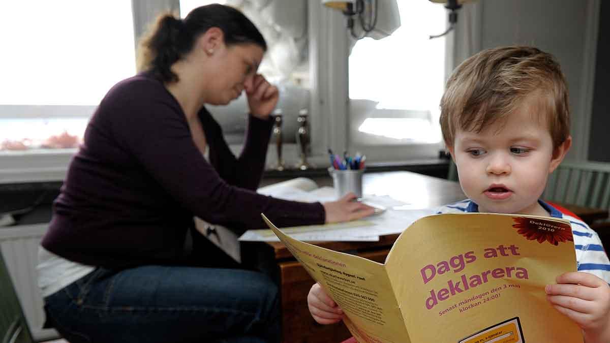 Nu är det dags att deklarera - igen. I artikeln får du goda råd i sista minuten. (Foto: TT)