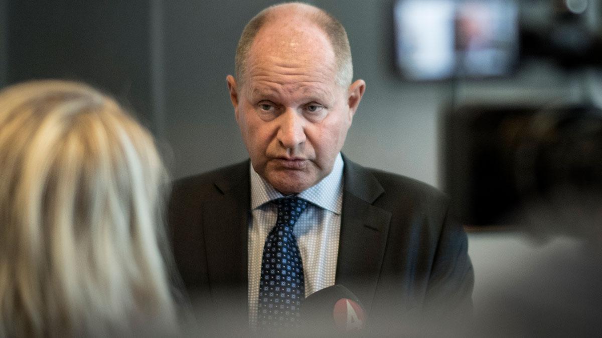 Rikspolischefen Dan Eliasson tvingas avgå vid årsskiftet