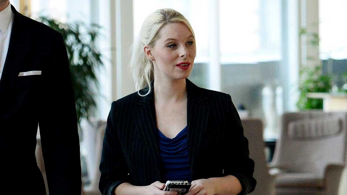 Hanna Wigh (SD) hoppar av och blir politisk vilde efter att själv ha blivit utsatt för sexuella övergrepp från en partikollega