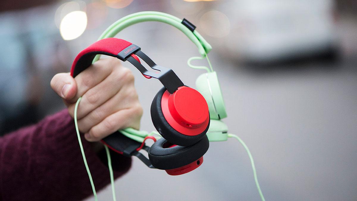 Sätt ihop en egen spellista och lyssna på musik vid vinprovningen