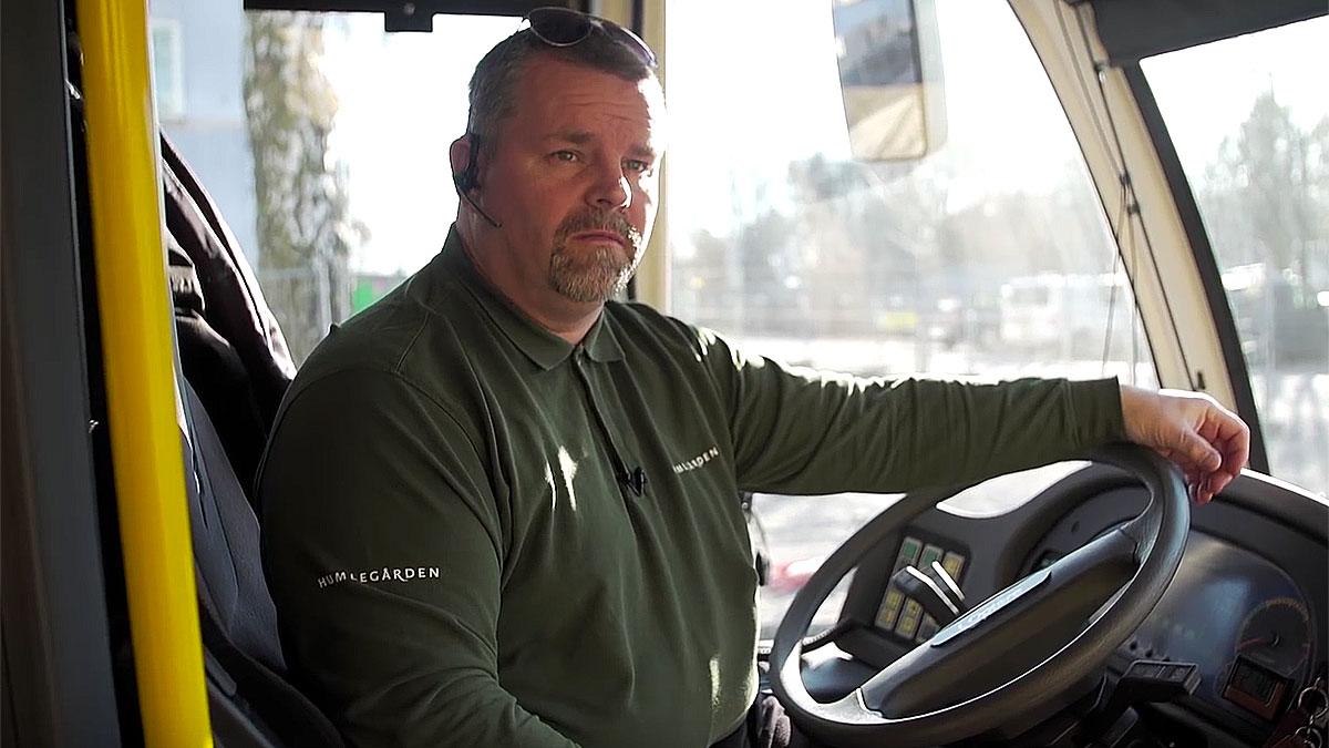 Reaktionerna på att bussen går på 100 procent el har bara varit positiva