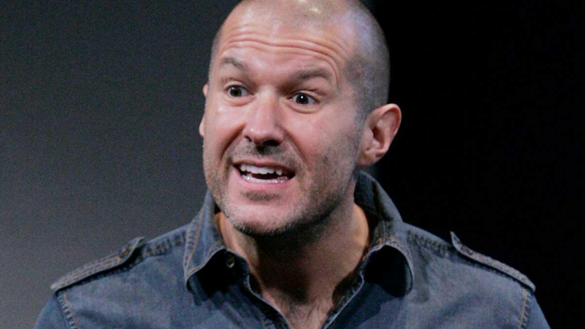 Jony Ive har återigen installerats som Apples designchef