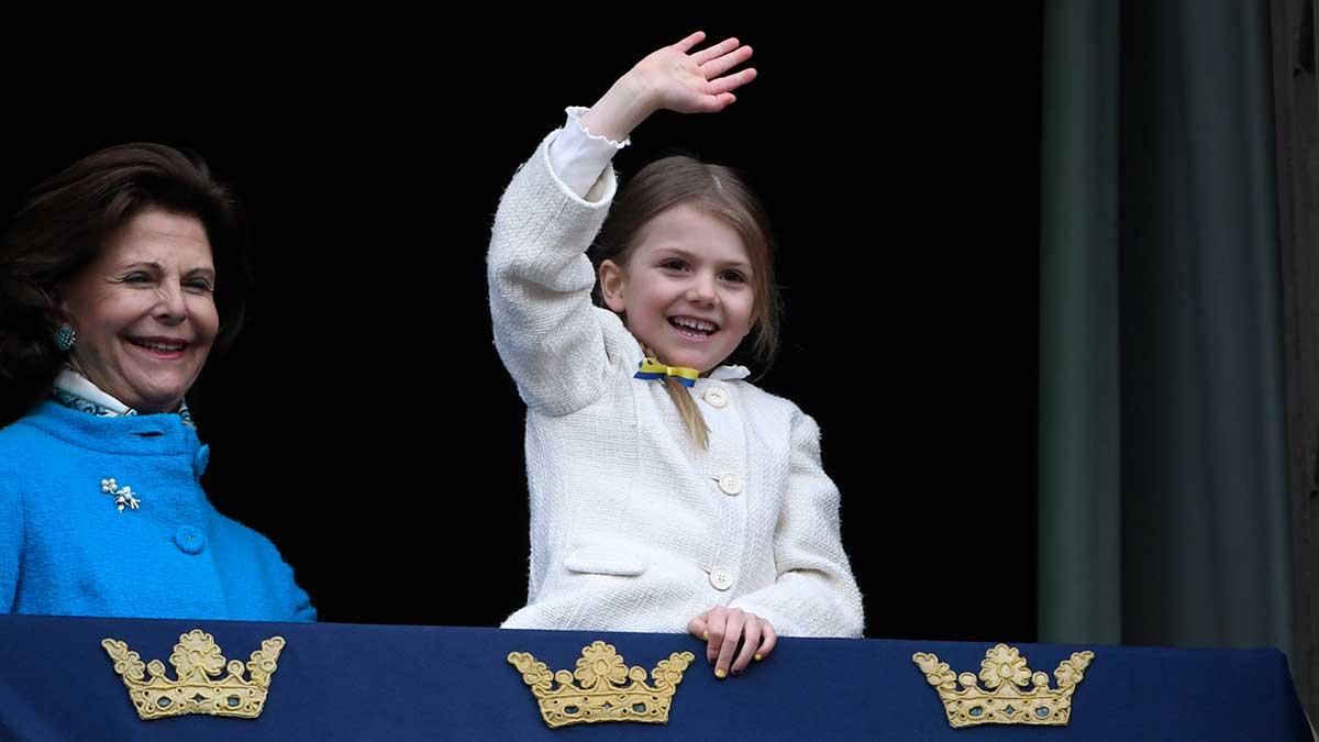 Drottning Silvia och prinsessan Estelle. (Foto: TT)