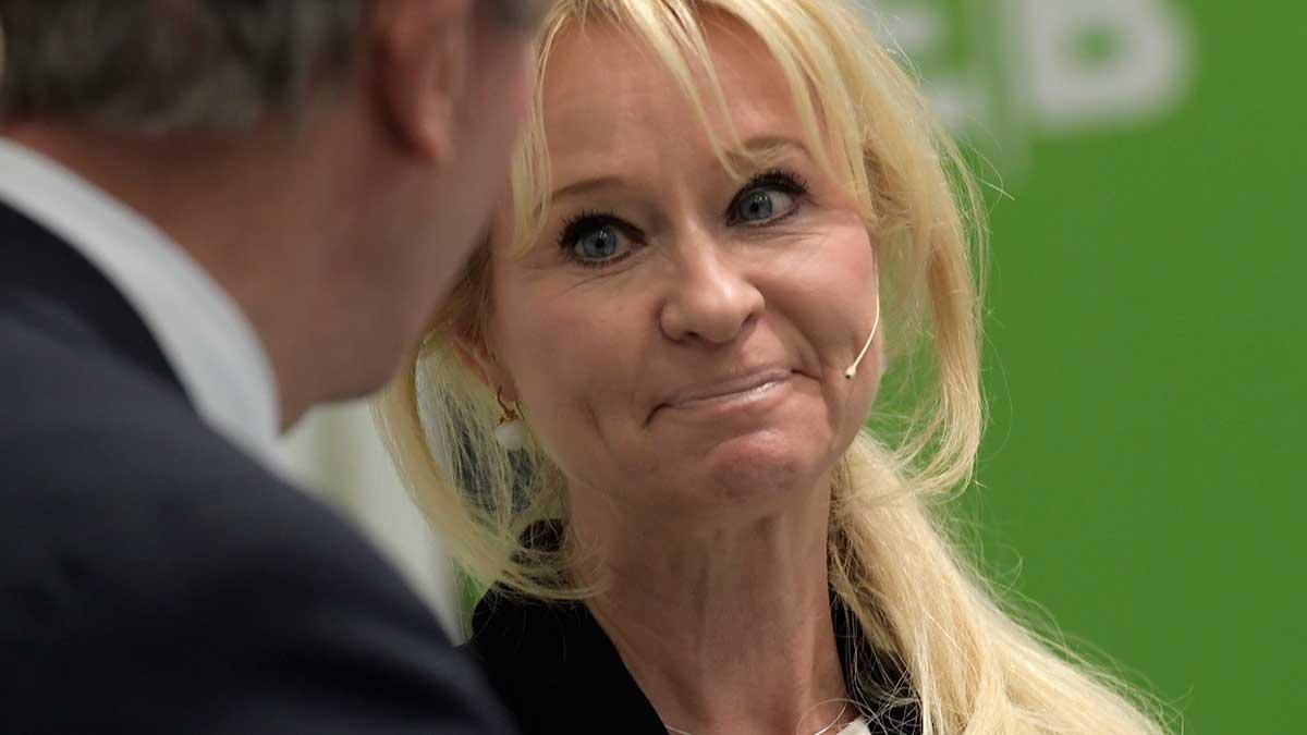 Annika Falkengren kan göra ett rejält skatteklipp på tjänstepensionen från SEB om hon skriver sig i Schweiz. (Foto: TT)