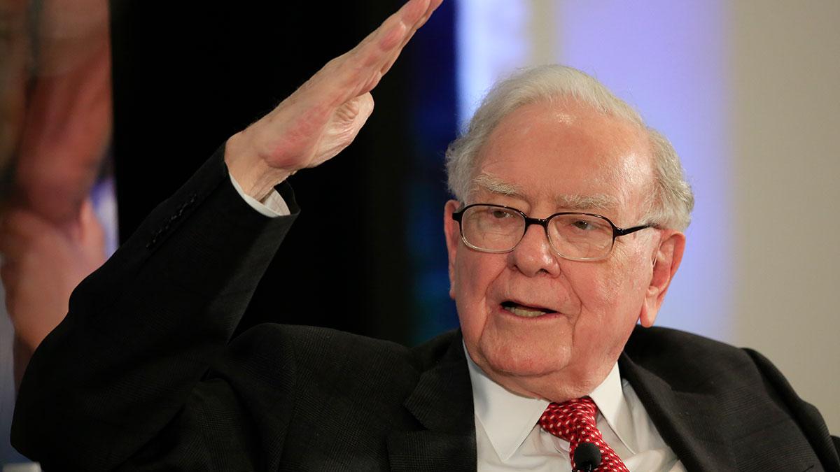 Wall Street-legendaren Warren Buffett tror att bitcoin-boomen får ett "dåligt slut" och skulle aldrig positionera sig i kryptovalutor. (Foto: TT)