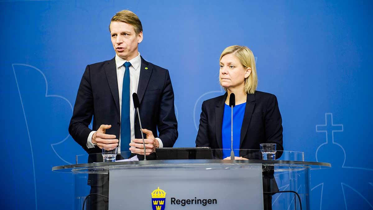 Per Bolund (MP) och Magdalena Andersson (S). (Foto: TT)