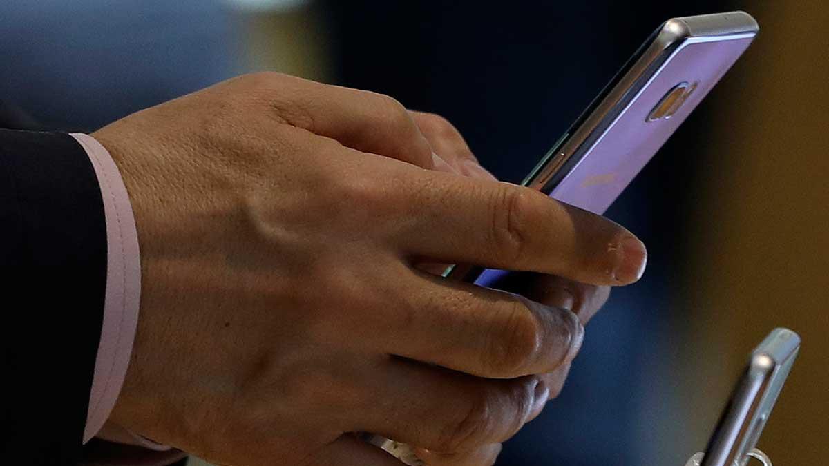 Samsung sålde överlägset flest mobiler under 2016. (Foto: TT)