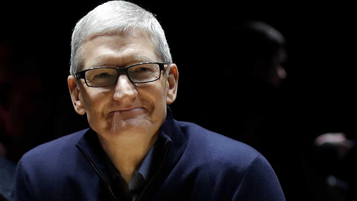 På bild: Apples vd Tim Cook. (Foto: TT)