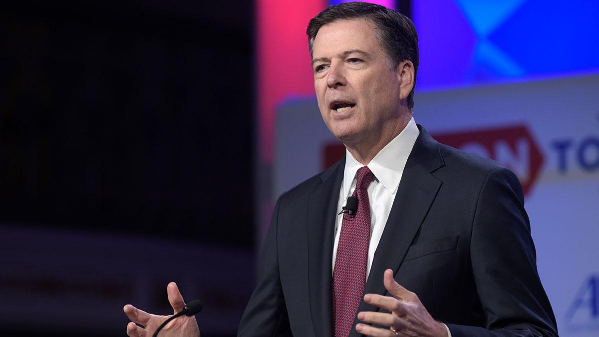 FBI-chefen James Comey trodde först att det var ett skämt när han hörde om sin uppsägning i tv-rutan. (Foto: TT)