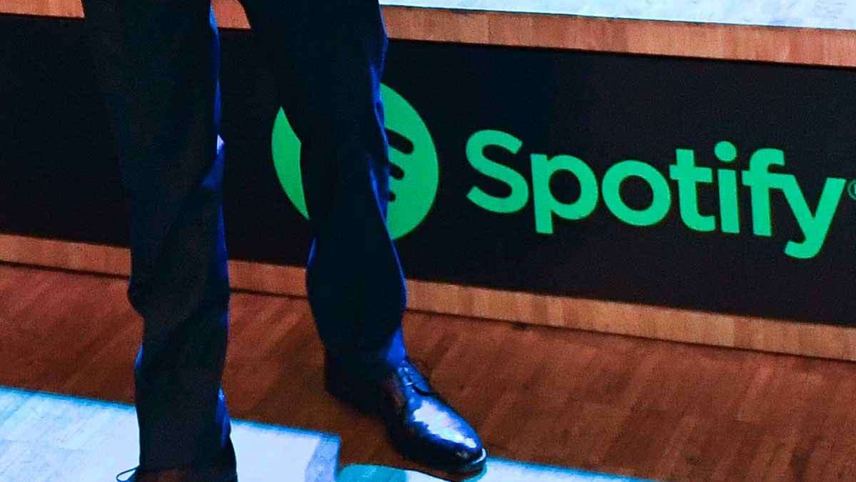 Svenska musikströmningstjänsten Spotify och kinesiska teknikjätten Tencents musikenhet diskuterar att utbyta aktieposter med varandra. (Foto: TT)