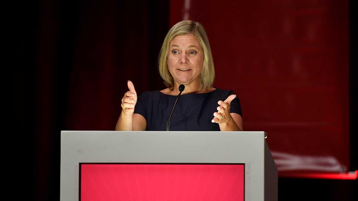 Finansminister Magdalena Andersson (S) kan glädjas åt en miljard mer i överskott än väntat. (Foto: TT)