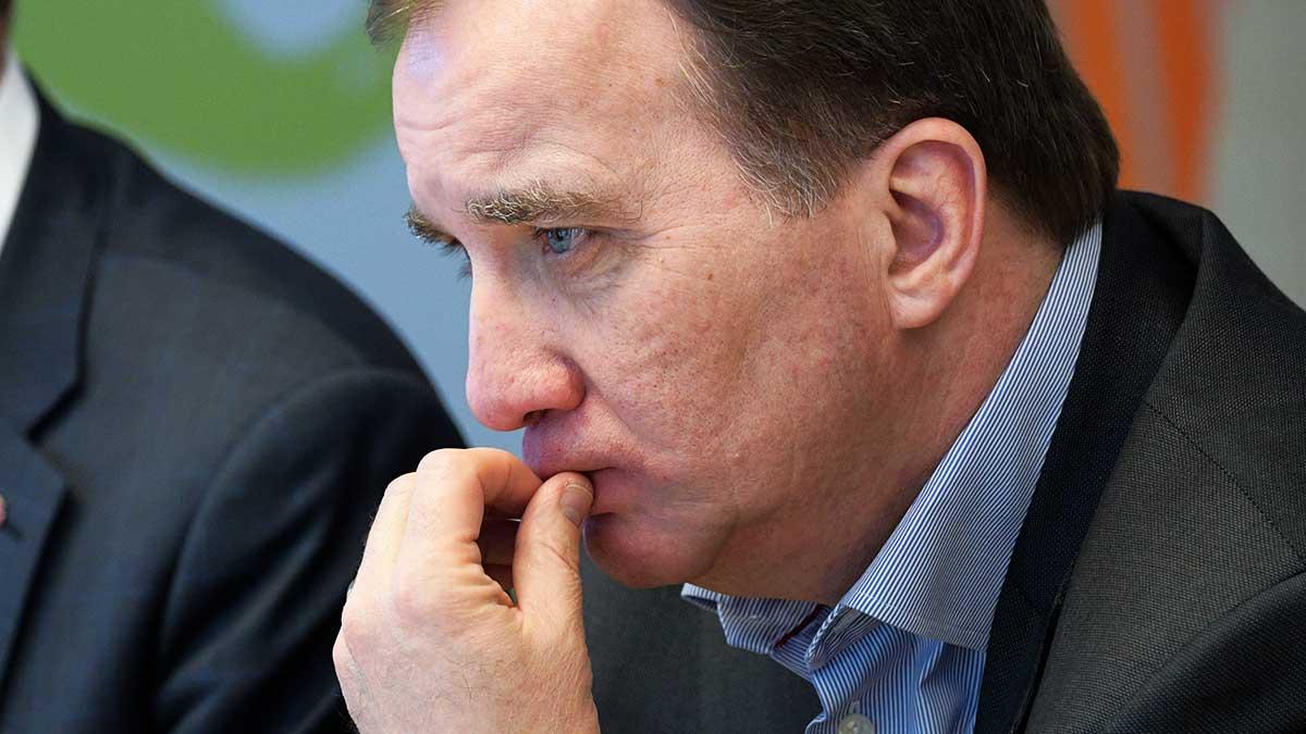 Statsminister Stefan Löfven (S) har anledning att se bekymrad ut. Partiet tappar och Alliansen rycker ifrån - blockskillnaden är den största under mandatperioden