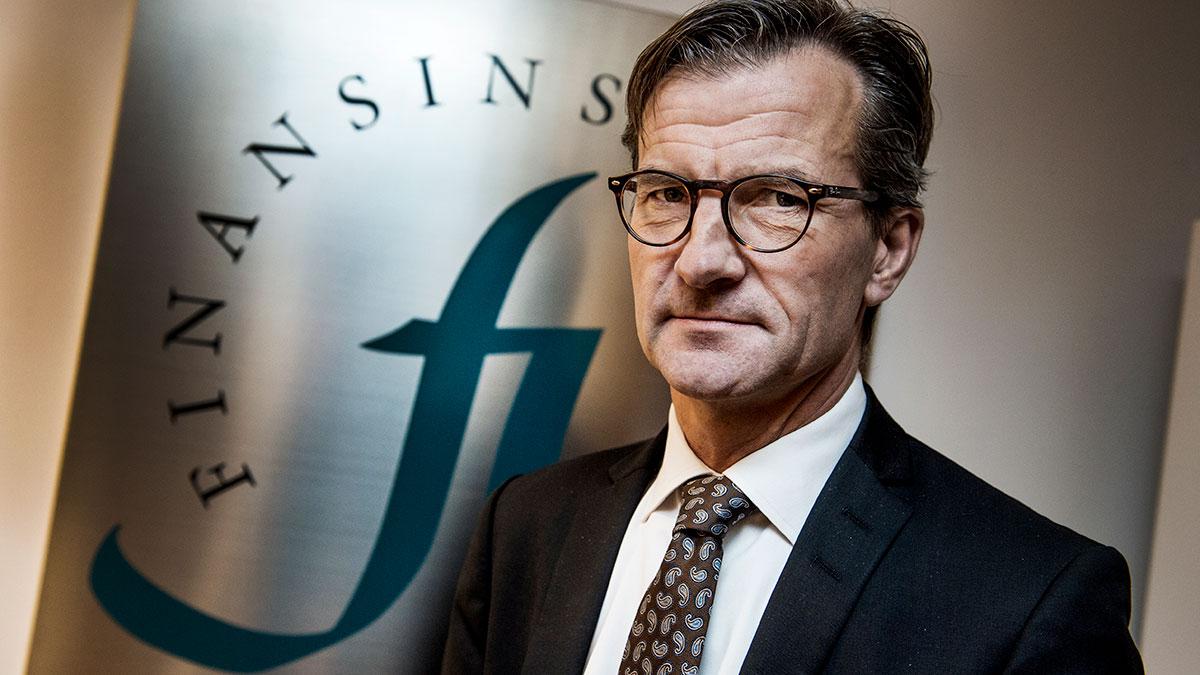 ”Om återhämtningen fortsätter in i 2021, osäkerheten inte ökar och bankerna fortsätter att uppvisa sund kreditkvalitet är det rimligt att lönsamma banker kan ge viss utdelning”, säger FI:s generaldirektör Erik Thedéen. (Foto: TT)