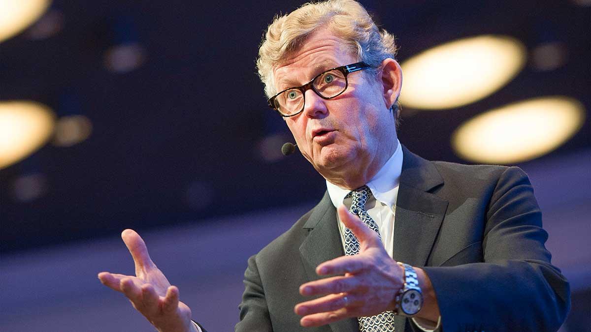 Jacob Wallenberg anser att alla berörda länder borde göra mer för att hjälpa krisdrabbade SAS. (Foto: TT)