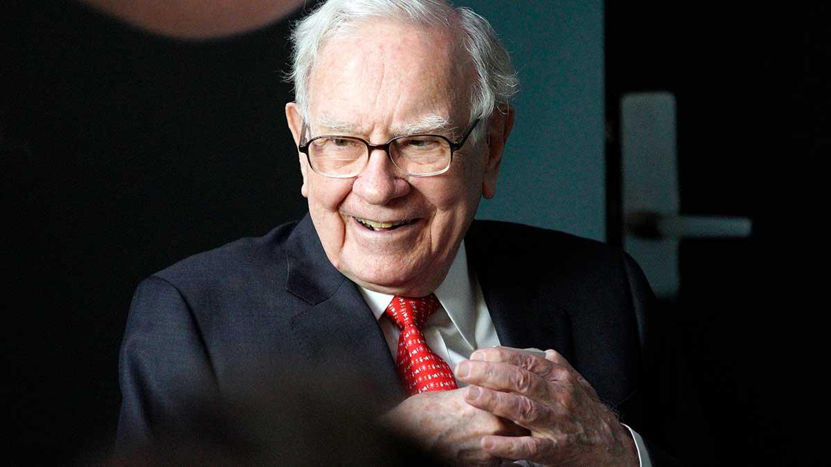 Apple är "förmodligen det bästa företaget i världen", anser Warren Buffet. (Foto: TT)