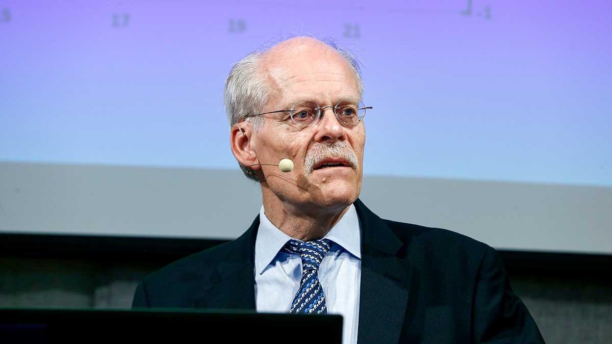 Riksbanken med riksbankschefen Stefan Ingves uppger att låneprogrammet utvidgas till att även omfatta vidareutlåning till enskild firmor. (Foto: TT)