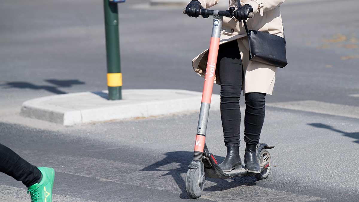 Svenska elsparkcykelbolaget Voi stärker kassan med motsvarande 824 miljoner kronor. (Foto: TT)