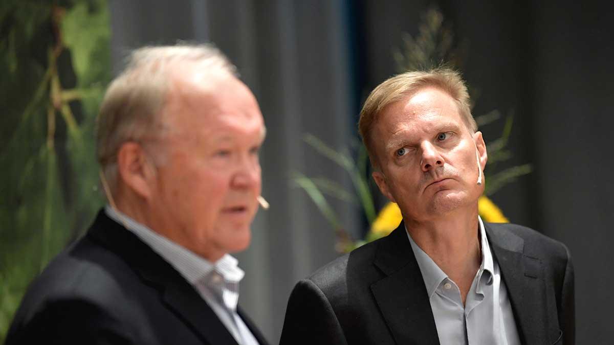 Swedbanks styrelseordförande Göran Persson pratar om att internrapporten kring penningtvätt som nu presenteras "bekräftar bilden av ett misslyckande" samtidigt som bankens vd Jens Henriksson konstaterar att "det har funnits kulturer i banken som inte är acceptabla". (Foto: TT)