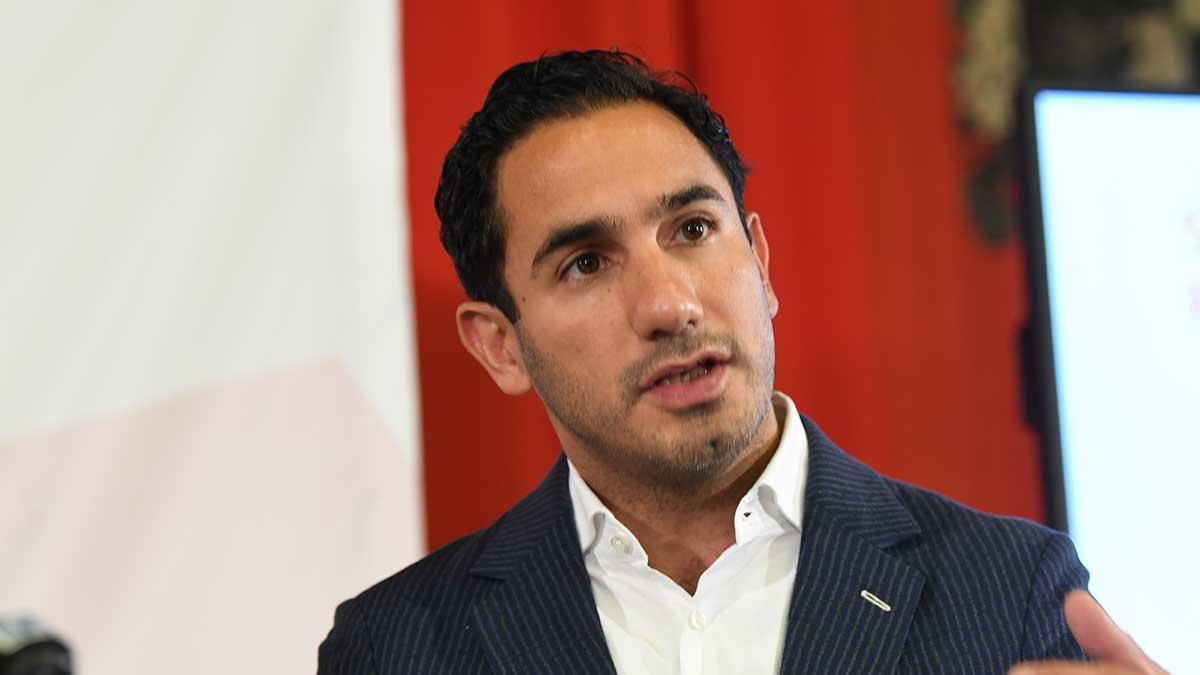 Spelandet på nätkasinon går upp kraftigt i coronakrisen. Nu varnar socialförsäkringsminister Ardalan Shekarabi aktörerna med sanktioner. "Ser vi att spelandet fortsätter öka på onlinekasinon kommer vi att vidta åtgärder. Vi utesluter inga alternativ”. (Foto: TT)