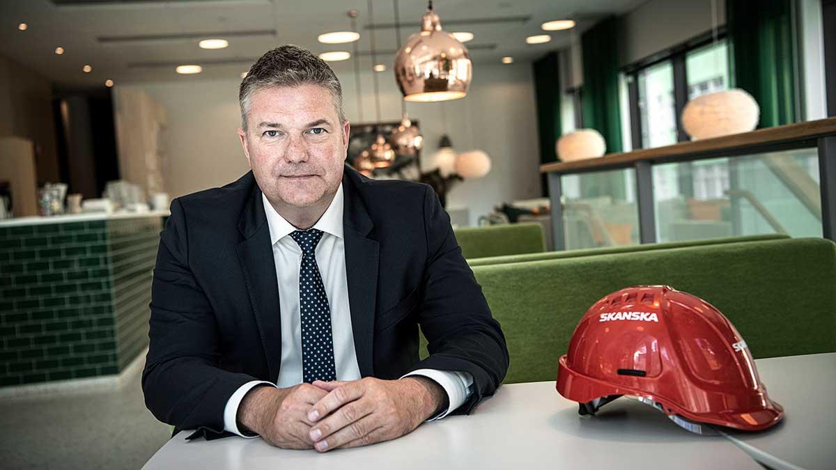 Byggbolaget Skanskas intäkter var högre än analytikernas förväntningar i första kvartalet 2020. På bilden syns vd Anders Danielsson. (Foto: TT)