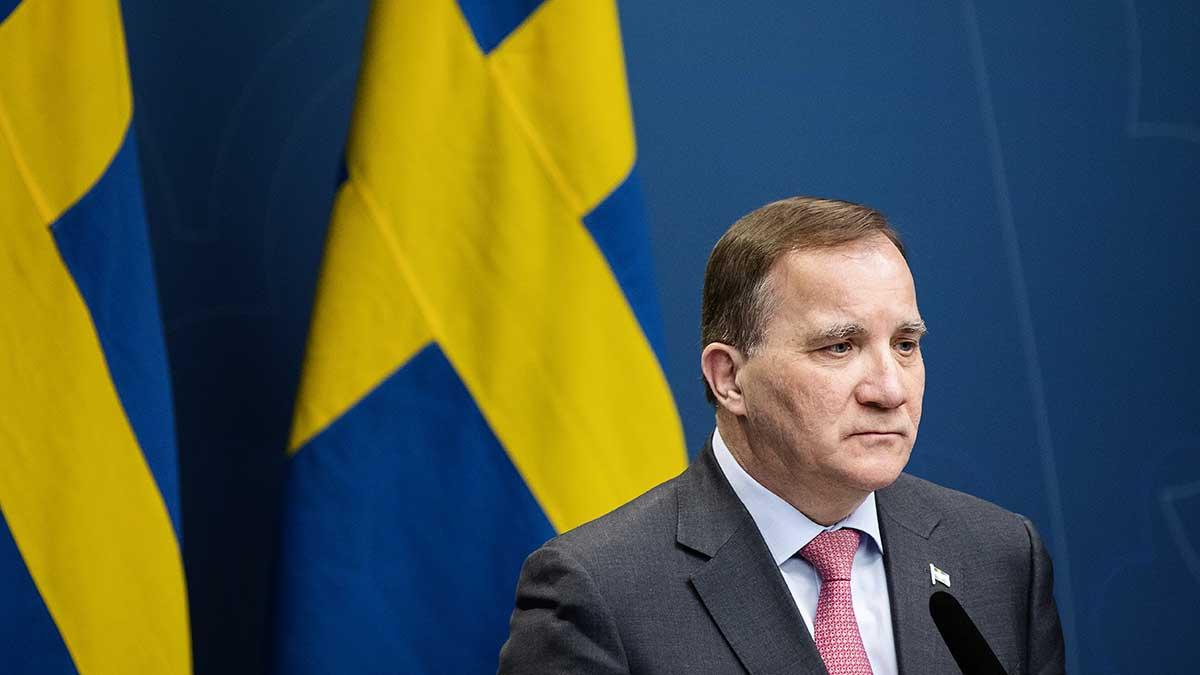 Även om statsminister Stefan Löfven kan glädjas åt att väljarstödet växer för S – från 23,2 till 30,4 procent på två månader – "vittrar hans regeringsunderlag bort", skriver Mats Knutson, inrikespolitisk kommentator på SVT, i en analys. (Foto: TT)