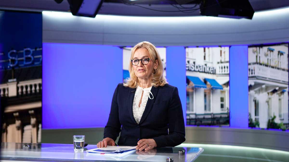 Handelsbanken gick starkast på bankfesten på Stockholmsbörsen i går, måndag. På bilden syns Handelsbankens vd Carina Åkerström. (Foto: TT)