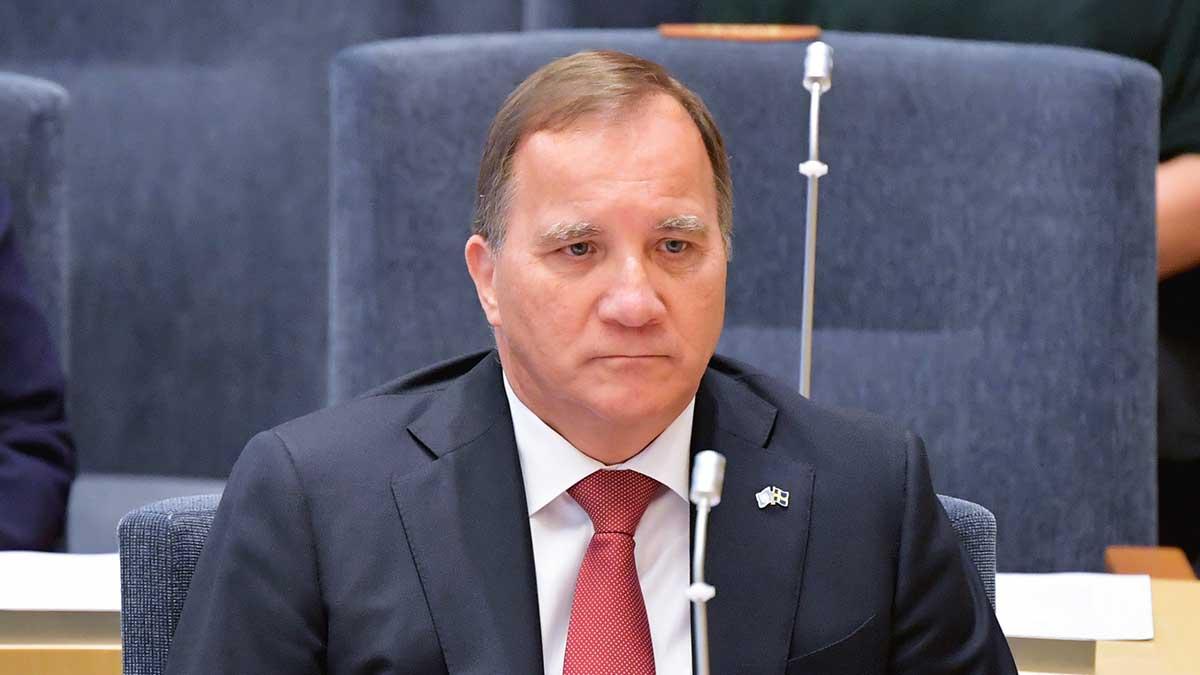 Stefan Löfven (statsministern) lånar pengar av en annan Stefan (Ingves, riksbankschefen) och "spara är ute, slösa det nya svarta", skriver Dagens Industris Henrik Mitelman i analysen. (Foto: TT)