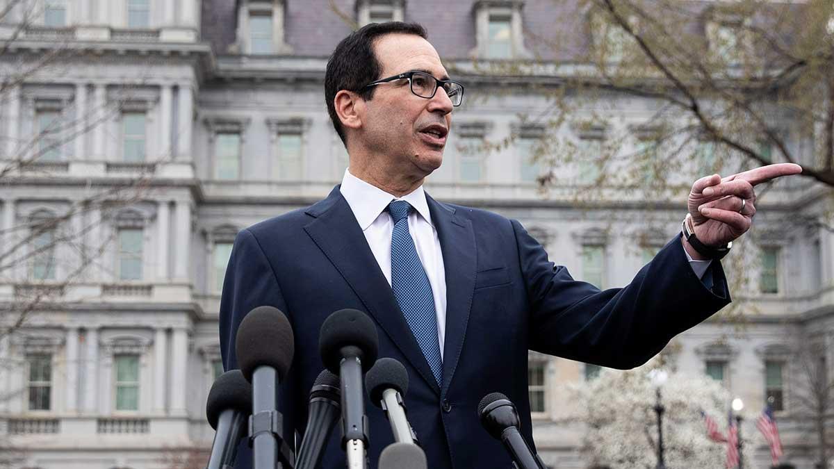 USA:s finansminister Steve Mnuchin tror att landet lämnar recessionen bakom sig i slutet av året. Det sade han under ett Bloomberg-event. Bilden är tagen vid ett annat tillfälle. (Foto: TT)