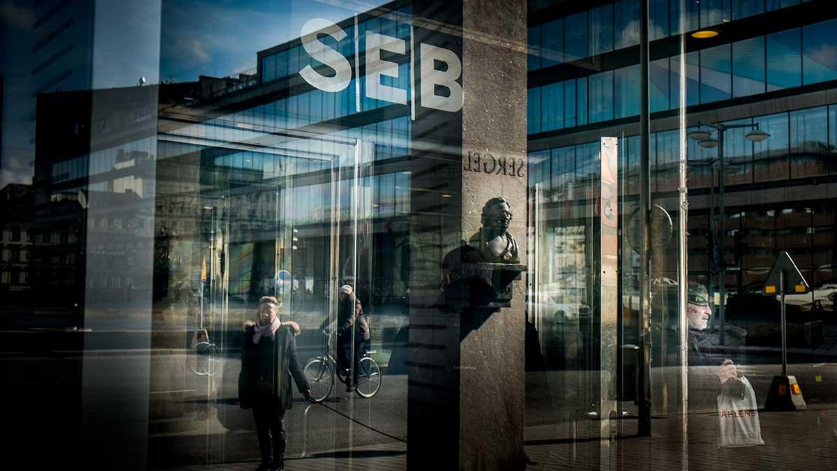 SEB anklagas för åldersdiskriminering. Något som banken tillbakavisar. (Foto: TT)