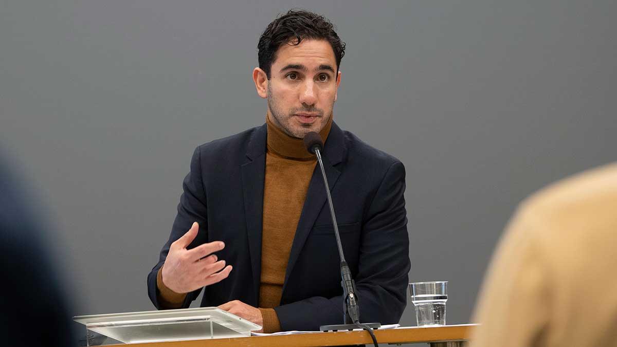 Enligt socialförsäkringsminister Ardalan Shekarabi (S) är pensionssystemet, som det är utformat i dag, "riggat för höginkomsttagare". (Foto: TT)