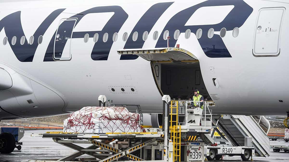 Finnair minskade antalet passagerare med 91,6 procent till 87 300 i februari, jämfört med samma månad året innan. (Foto: TT)