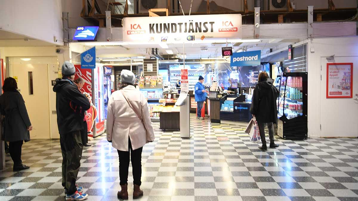E-handelsköpen ökade med 33 procent i oktober i förhållande till samma period året innan, enligt Postnord. (Foto: TT)