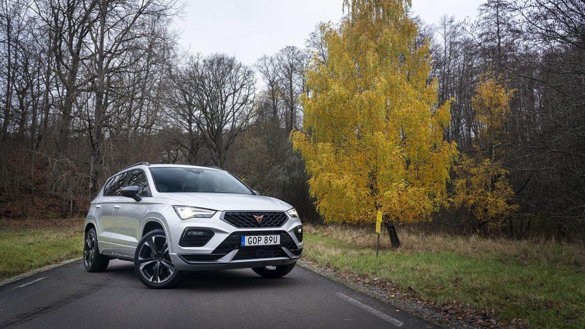 Cupra är ett nytt och spännande varumärke inom VW-gruppen som satsar på de som gillar sportigare bilar. Modellen Cupra Ateca är lika snabb som en Porsche Macan GTS från 0-100 km/h, men till halva priset. Nu med facelift inför modellåret 2021. (Foto: Cupra)