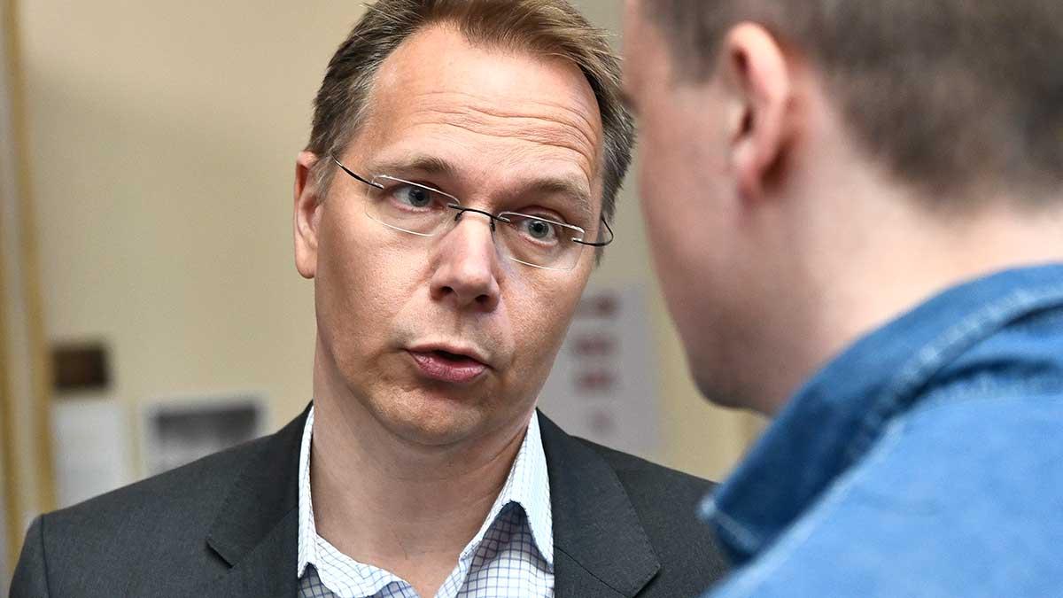 "Det är lätt att förblindas av möjligheten till snabba pengar med konsekvensen att man tar alldeles för stora risker", säger Joacim Olsson, vd för Aktiespararna, till DN. (Foto: TT)