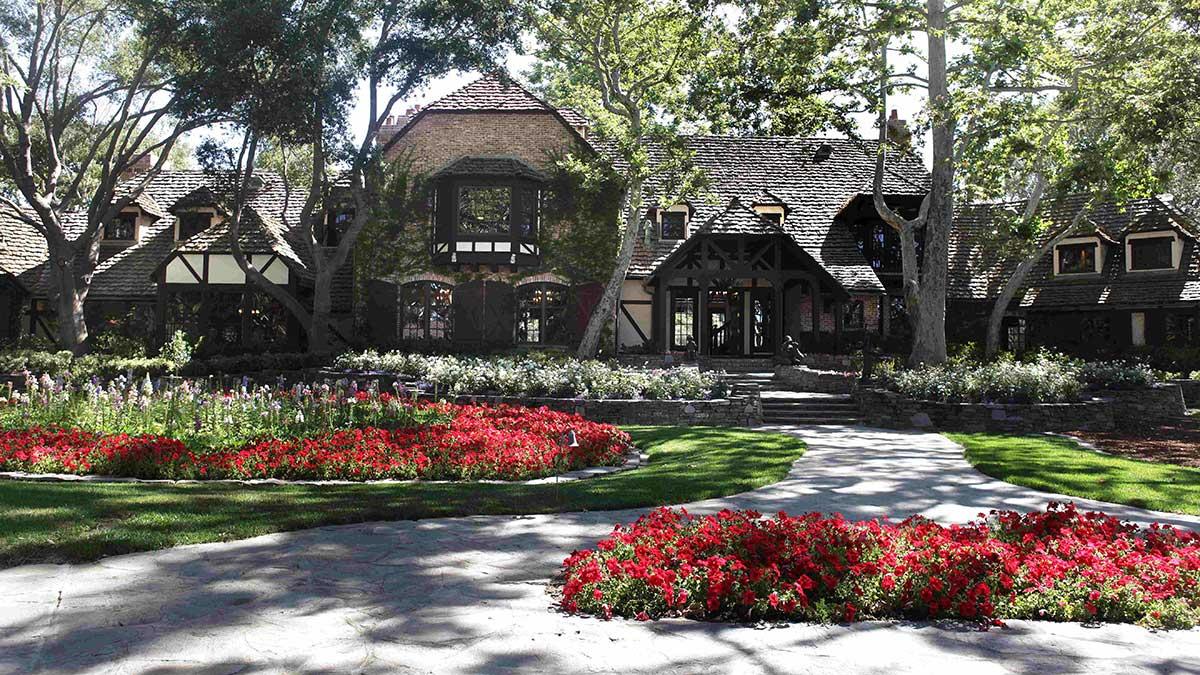 Michael Jacksons Neverland Ranch är äntligen sålt, men priset blev långt under utgångspriset (se artikel). (Foto: TT)