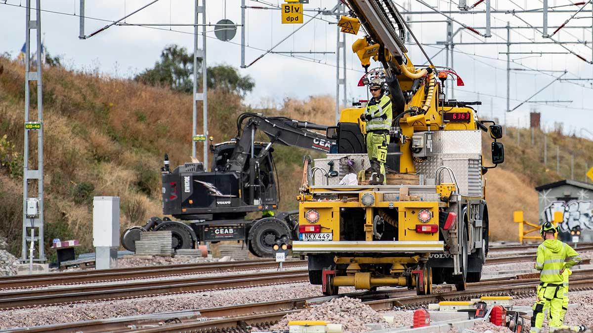 Enligt Stockholms handelskammare drabbar Trafikverkets kraftigt nedskärda transportsatsningar hela Sverige. "En mardröm för hela landet". (Foto: TT)