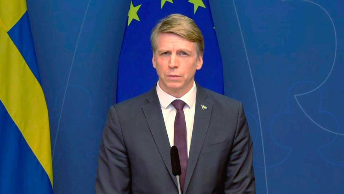 "Det är inte min roll", säger Bolund (MP) på frågan från Di om han som minister kan göra något för att öka tydligheten om vad som gäller med den nya EU-taxonomin. (Foto: TT)