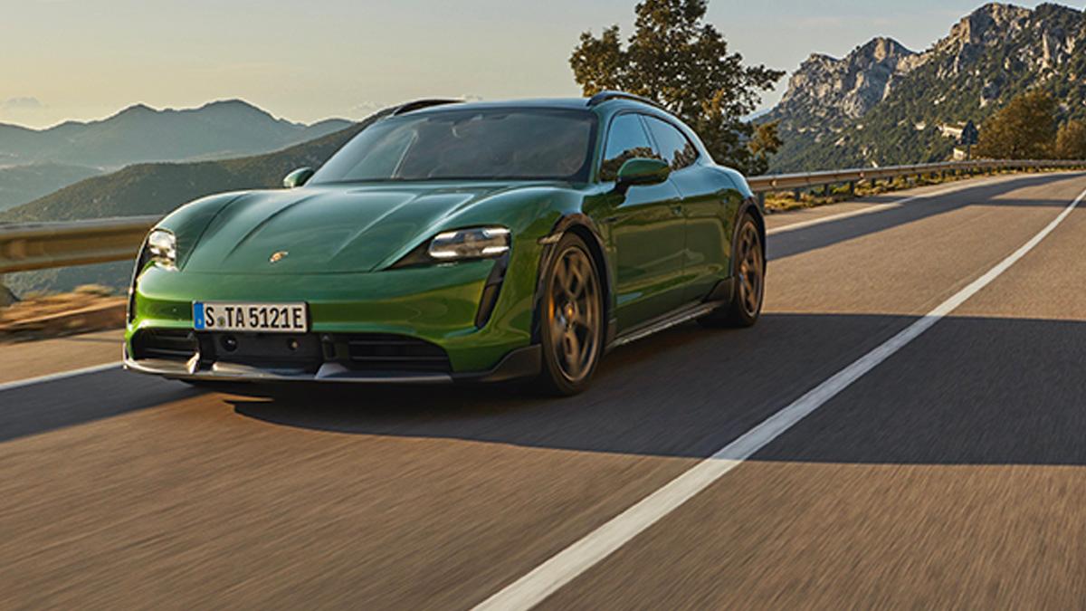 Porsche Taycan Cross Turismo.