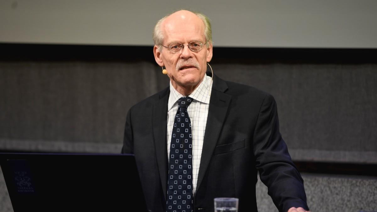 Även framöver kan Riksbanken och Stefan Ingves utmanas av en låg inflation. (Foto: TT)