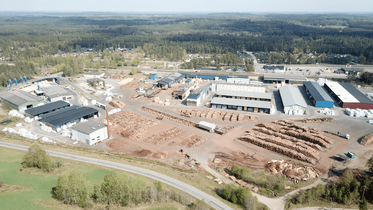 Skogsjätten förvärvar dubbelt