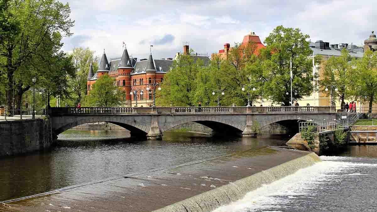 PE Samhällsbarometern 2021 Örebro