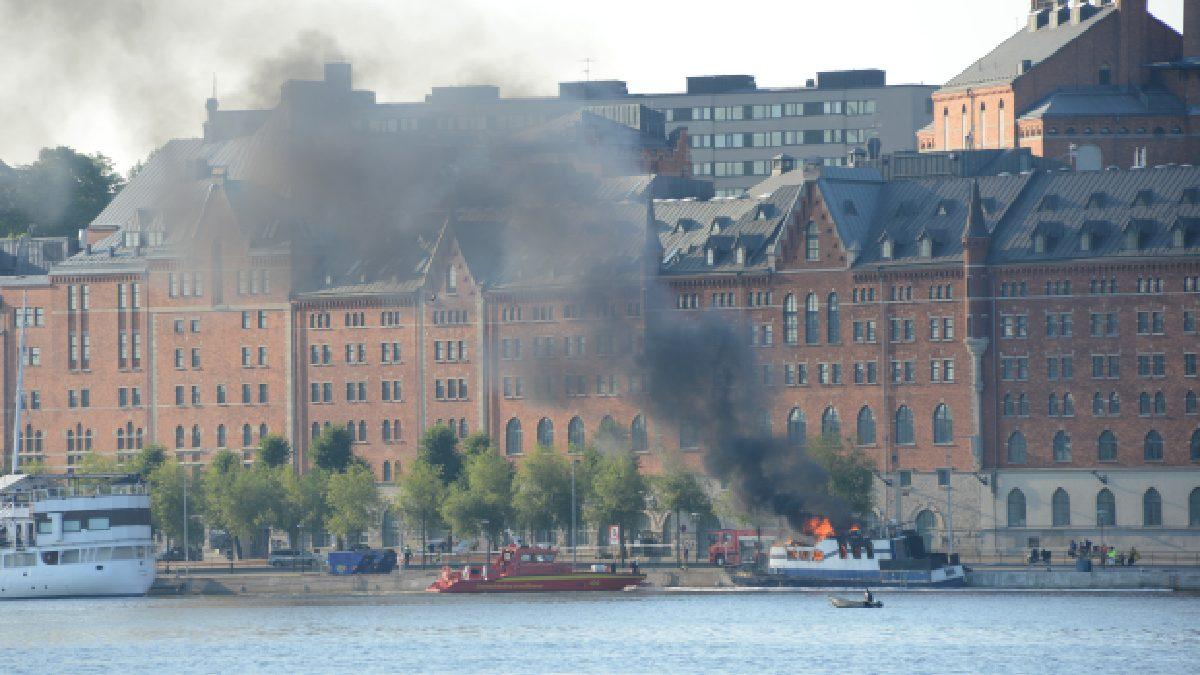 brand i båten