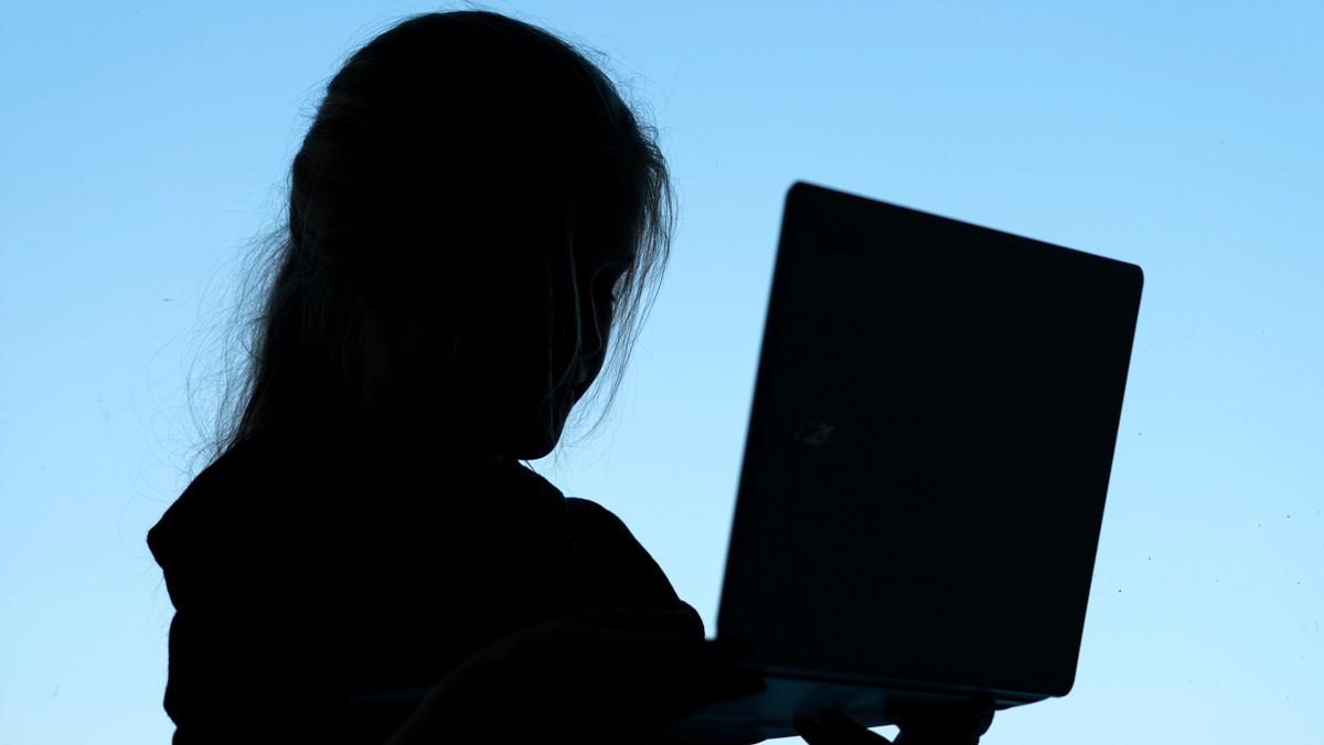 Apple skjuter upp sitt system för att hindra spridning av bilder på sexuellt utnyttjade barn.