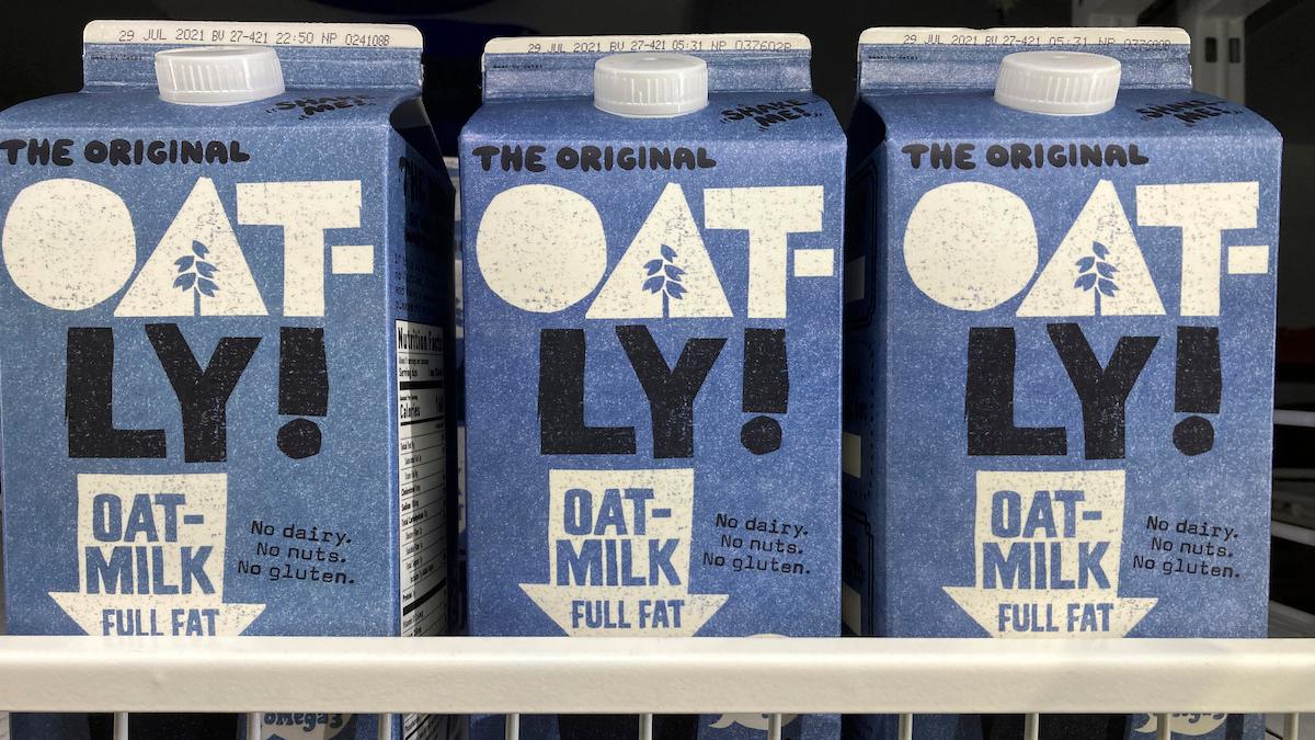 Oatly sänker prognosen