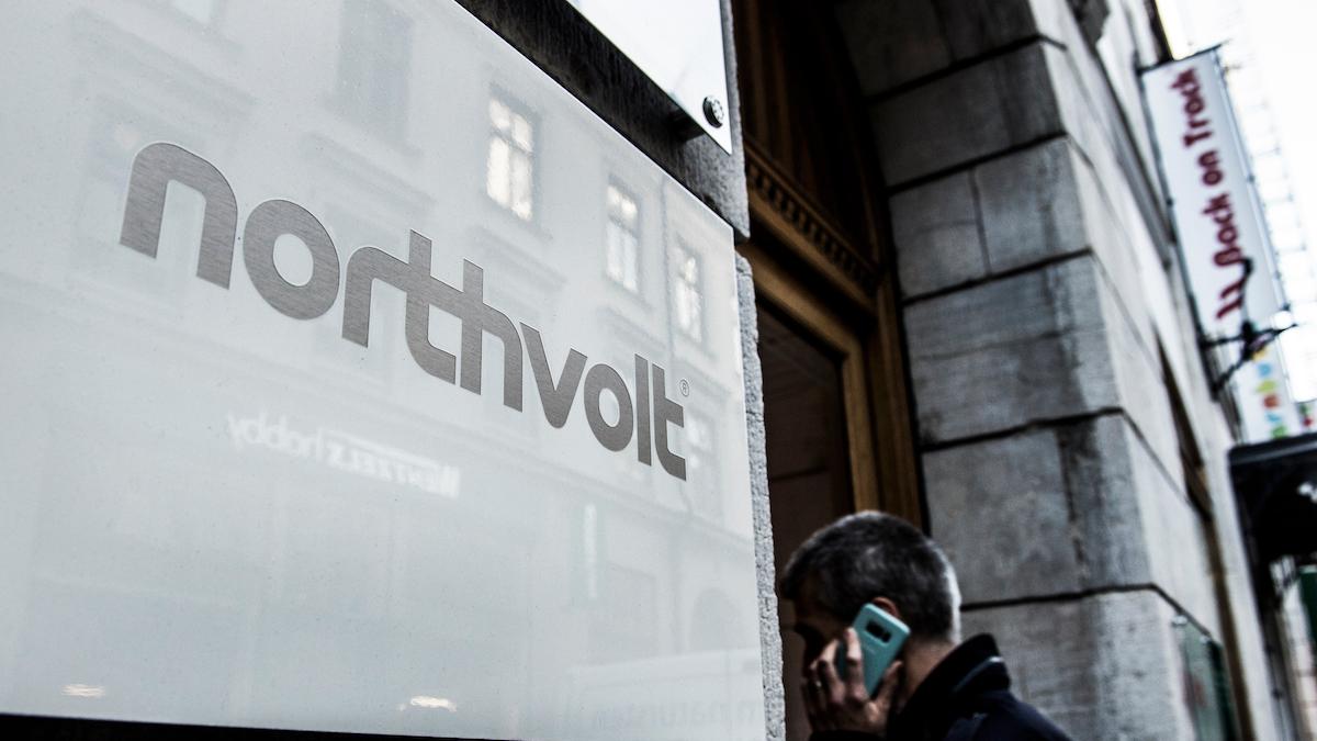 Tolv avvisas efter gårdagens polisinsats vid Northvolts bygge.